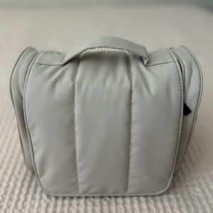 CalPak Luka Hanging Toiletry Bag